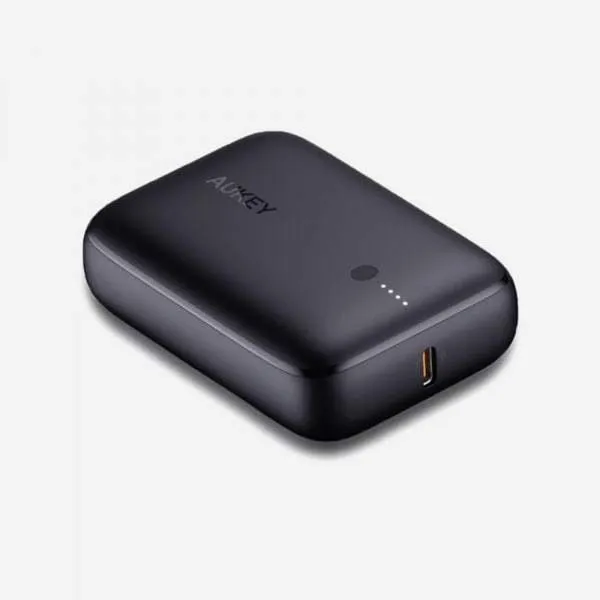 Aukey On-The-Go Bundle (10000mAh Powerbank   USB-C to Lightning Cable   USB-C Adapter)