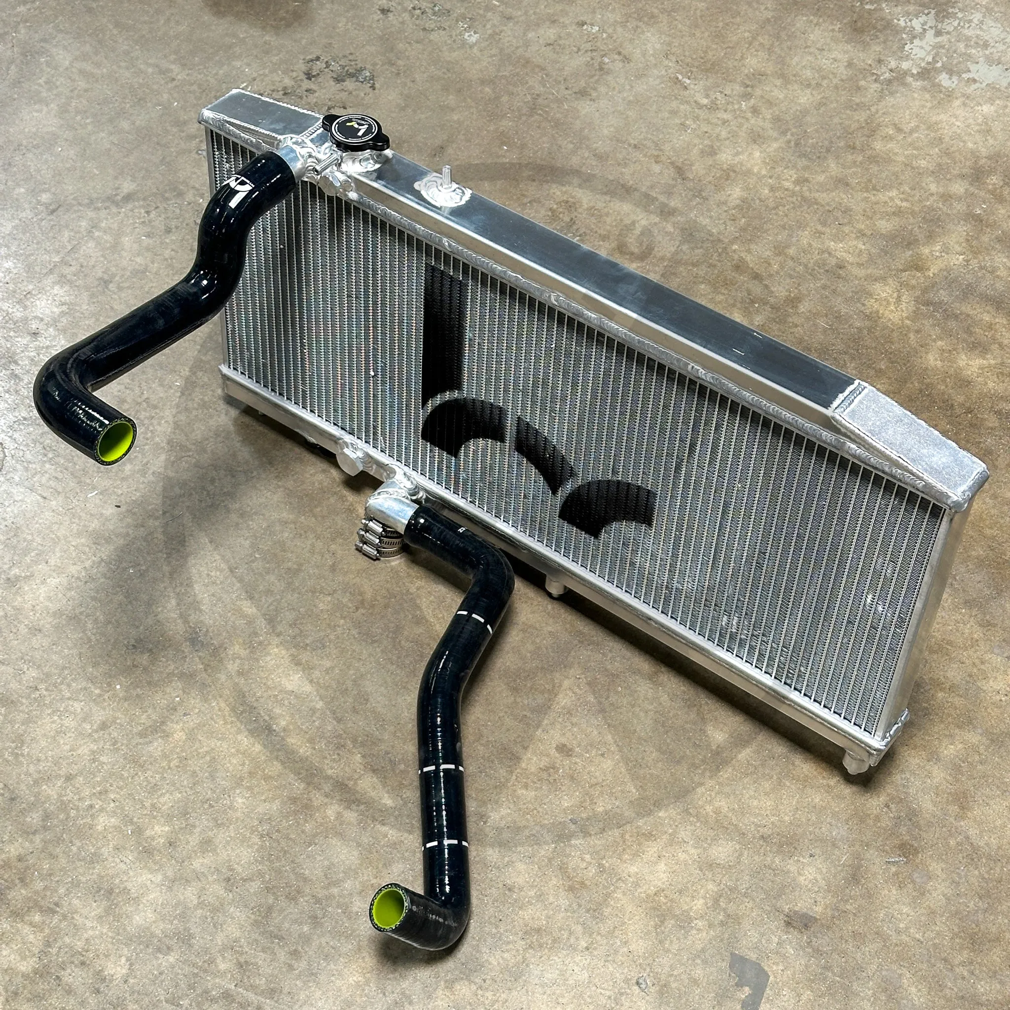 Hybrid Racing Full Size Radiator Kit For Honda Civic Acura Integra K20A/A2/A3/Z1 Swap