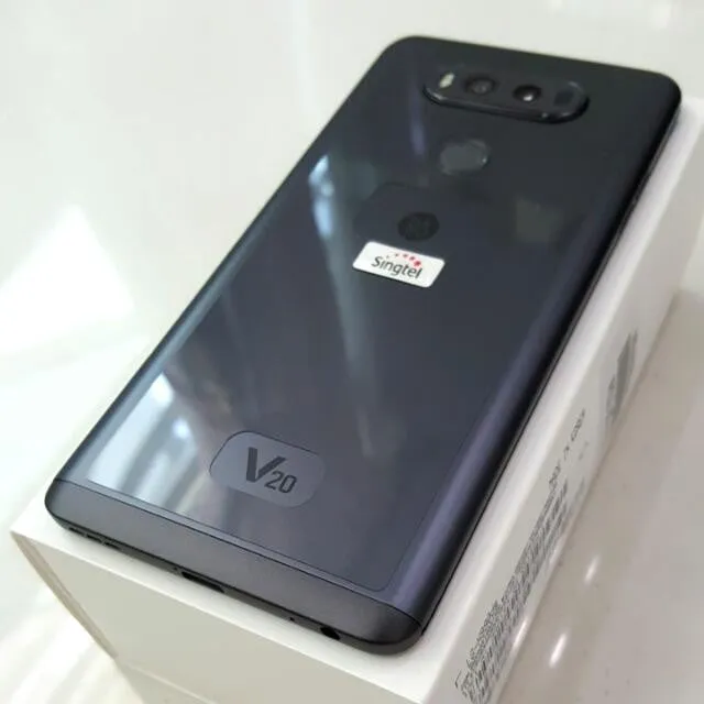 LG V20 Titan