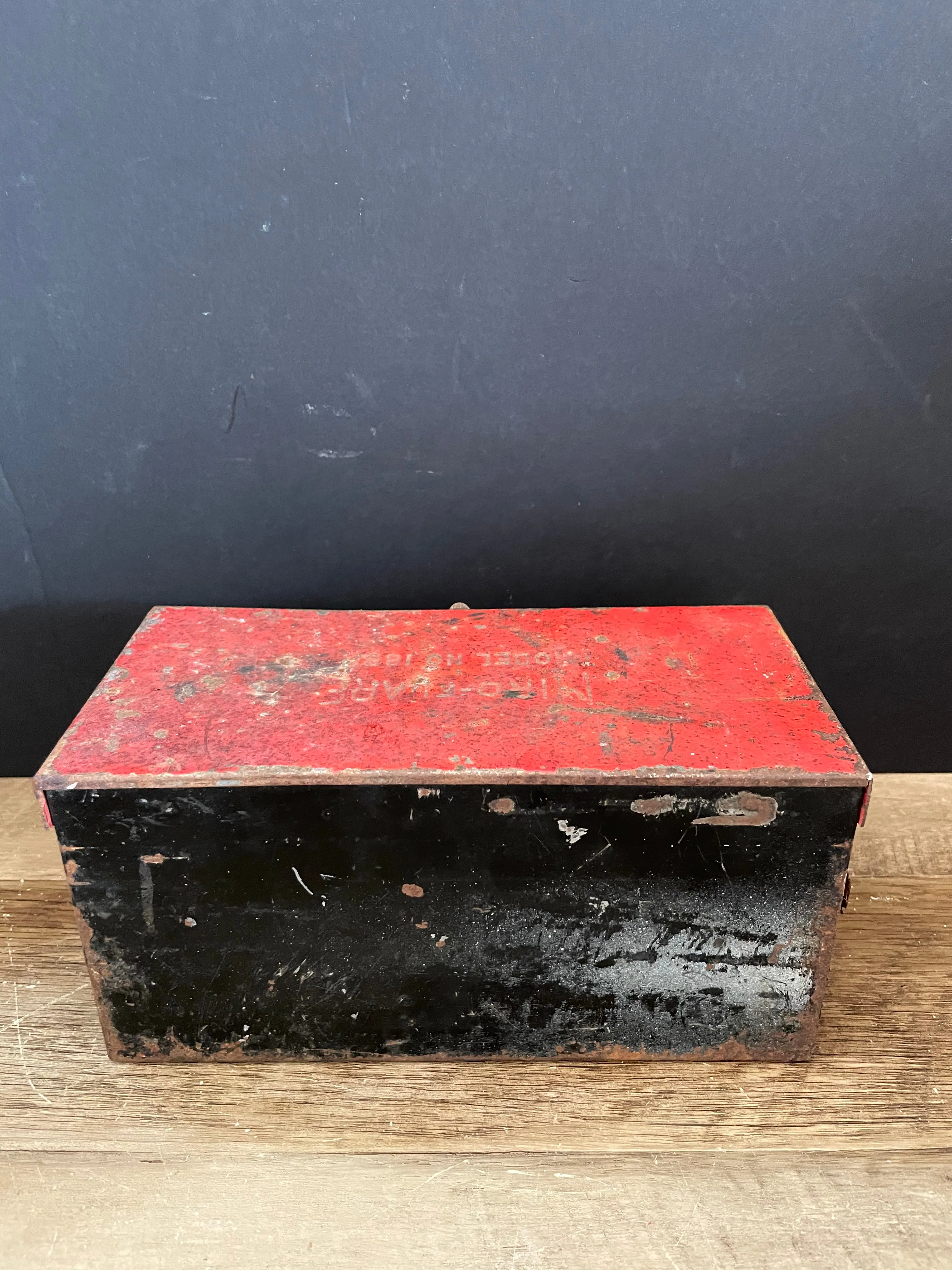 <€€ Vintage MIRO-FLARE Model #188F Metal Box Case Only for Roadside Emergency Road Reflector Flares