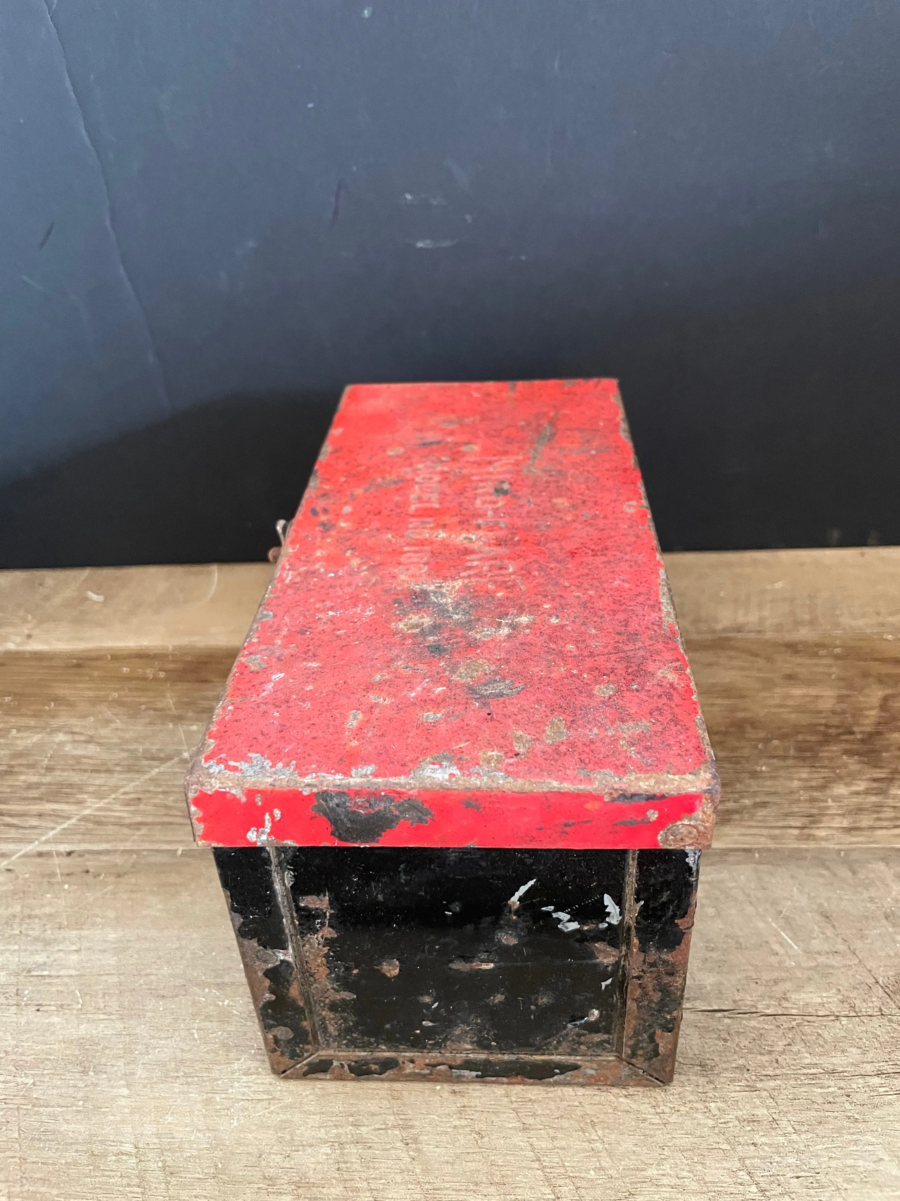 <€€ Vintage MIRO-FLARE Model #188F Metal Box Case Only for Roadside Emergency Road Reflector Flares