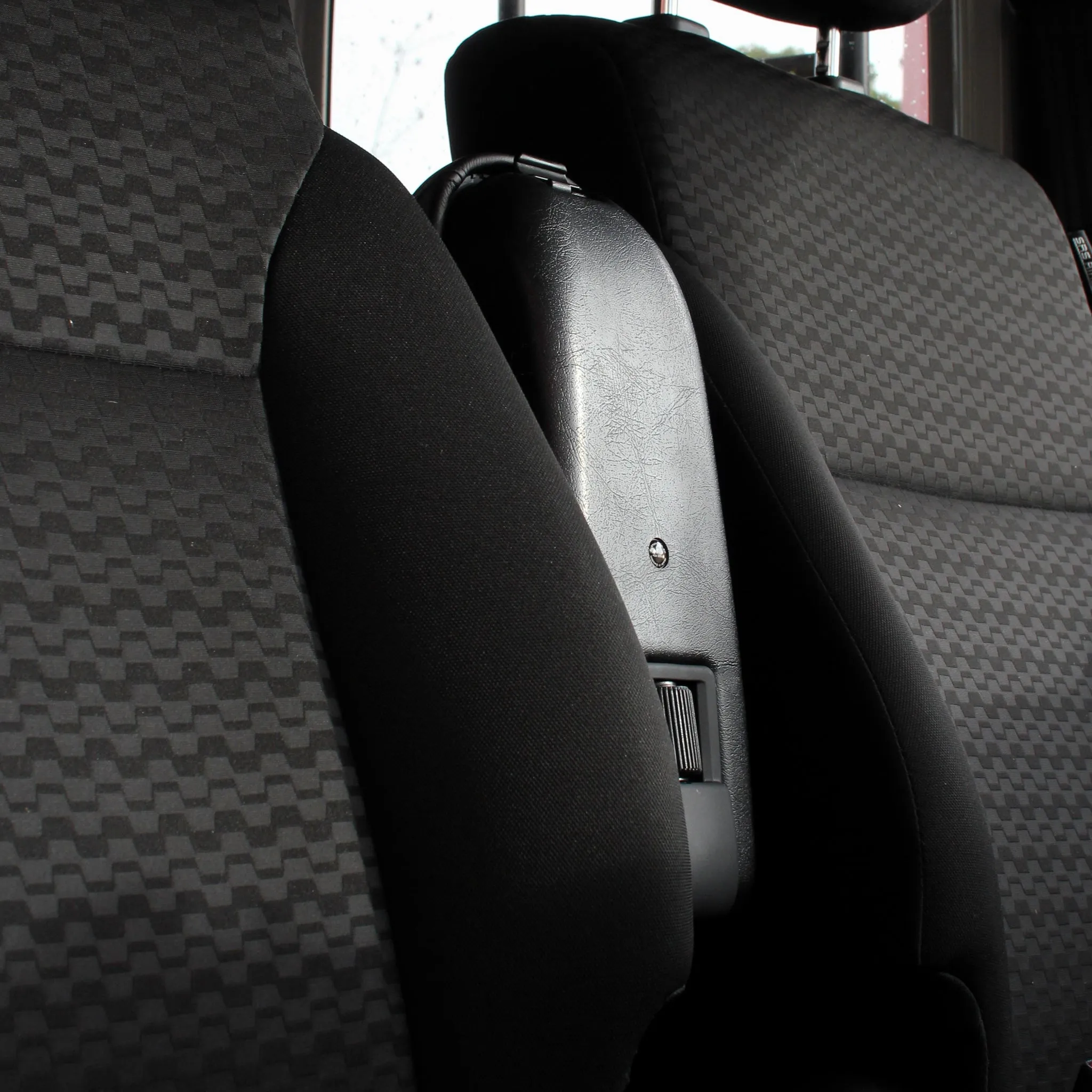 Single Armrest for Suzuki Jimny (2018 )