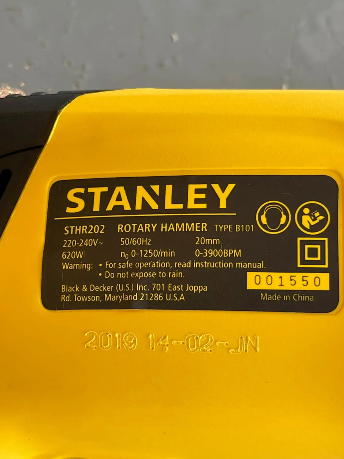 Stanley 2 Mode Rotary Hammer with 20mm , 620 w |  | Model : STHR202K-B1